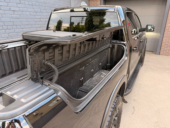 2023 Ram 1500 Quad Cab V, чёрный - вид 12