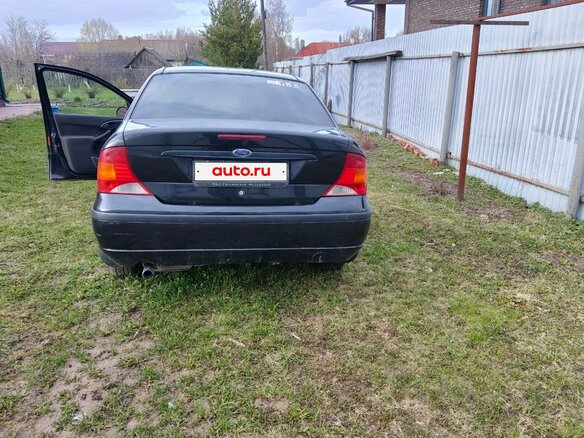 2004 Ford Focus I Рестайлинг, чёрный, 250000 рублей - вид 3