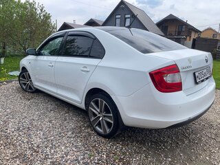 2017 Skoda Rapid I Рестайлинг, белый, 1050000 рублей, вид 4
