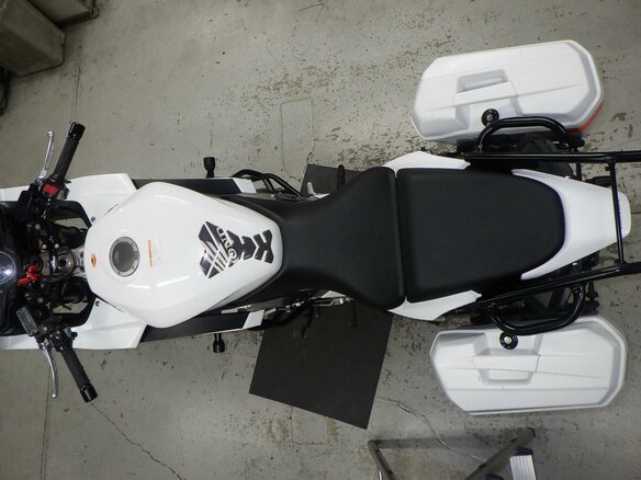 2015 Honda VFR 800, белый - вид 10
