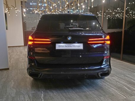 2024 BMW X5 40i IV (G05/G18) Рестайлинг, синий, 12650000 рублей, вид 4