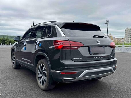 2022 Volkswagen Tayron I, чёрный, 2080000 рублей, вид 4
