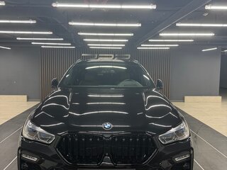 2021 BMW X6 40d III (G06), чёрный, 8250000 рублей, вид 2