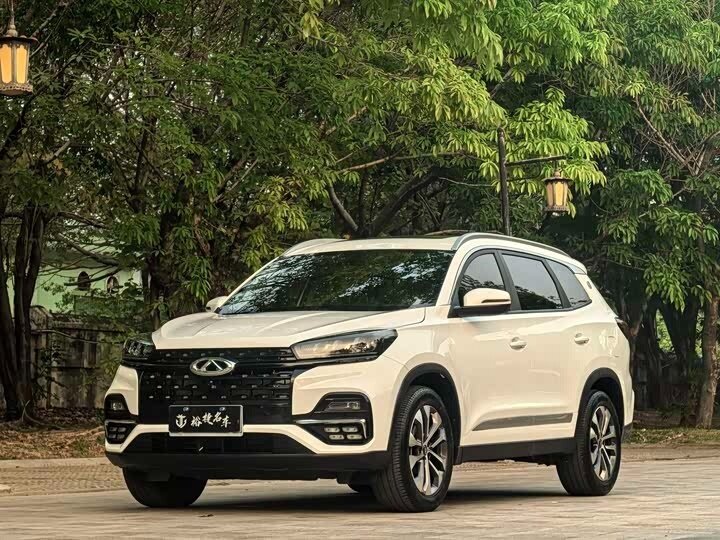 Открыть фотографии: Chery Tiggo 8 I Рестайлинг
