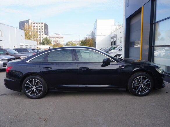 2019 Audi A6 45 TFSI V (C8), чёрный, 3555000 рублей - вид 3
