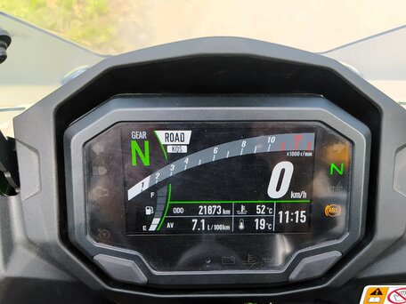 2021 Kawasaki Z 1000SX, зелёный, 1012890 рублей, вид 5