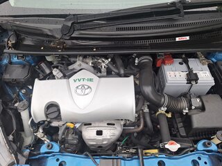 2016 Toyota Vitz III (XP130) Рестайлинг, синий, 660000 рублей, вид 5