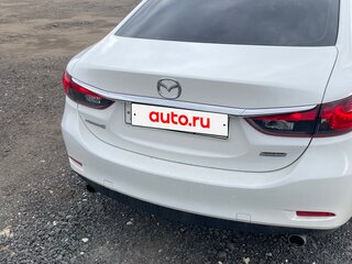 2017 Mazda 6 III (GJ) Рестайлинг, белый, 1800000 рублей, вид 3