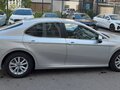 2018 Toyota Camry VIII (XV70), серебристый, 4700000 рублей - вид 1
