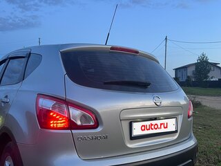 2012 Nissan Qashqai I Рестайлинг, серебристый, 950000 рублей, вид 2