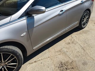 2011 Hyundai Sonata VI (YF), серый, 1100000 рублей, вид 2