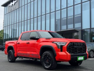2023 Toyota Tundra CrewMax III, красный, 6575000 рублей, вид 2