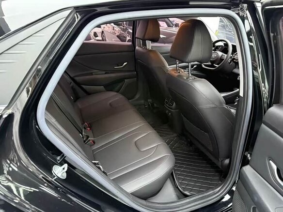 2022 Hyundai Elantra VII (CN7), чёрный, 1500000 рублей - вид 15