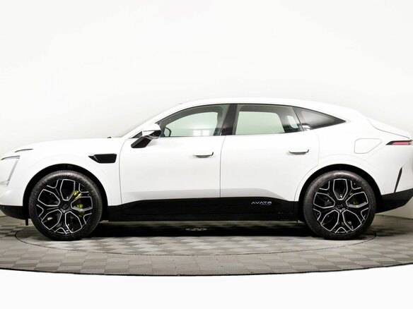 2026 Avatr 11 116 kWh I Рестайлинг, белый, 8990005 рублей - вид 2
