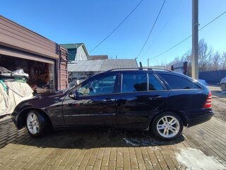 2004 Mercedes-Benz C-Класс 220 II (W203) Рестайлинг, синий, 333000 рублей, вид 3