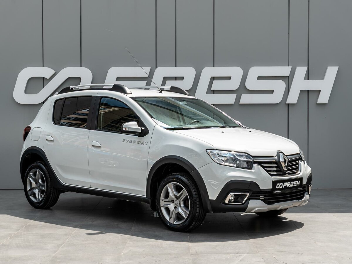 Открыть фотографии: Renault Sandero II Рестайлинг