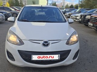 2011 Mazda 2 II Рестайлинг (DE2), белый, 750000 рублей, вид 1
