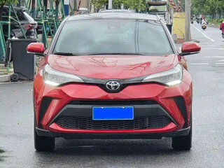 2022 Toyota C-HR I Рестайлинг, красный, 1690500 рублей, вид 1