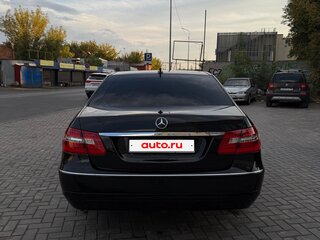 2009 Mercedes-Benz E-Класс 250 5G-Tronic IV (W212, S212, C207), чёрный, 1800000 рублей, вид 2