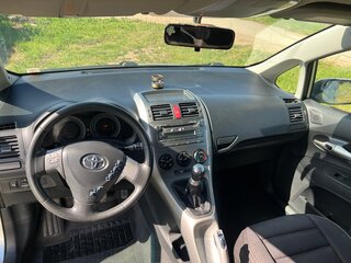 2008 Toyota Auris I, серебристый, 660000 рублей, вид 5