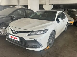 2023 Toyota Camry VIII (XV70) Рестайлинг, белый, 2946500 рублей, вид 3