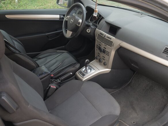 2008 Opel Astra GTC H Рестайлинг, бежевый - вид 6