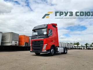 2017 Volvo FH, красный, 6490000 рублей, вид 1