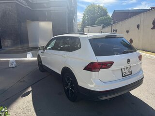 2021 Volkswagen Tiguan 380TSI L II (China Market), белый, 2265000 рублей, вид 4