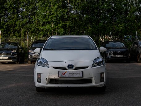 2009 Toyota Prius III (XW30), белый, 699000 рублей, вид 3