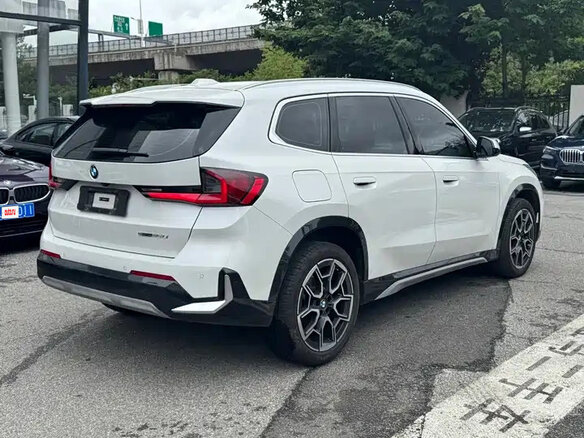 2023 BMW X1 20Li sDrive III (U11/U12), белый - вид 2