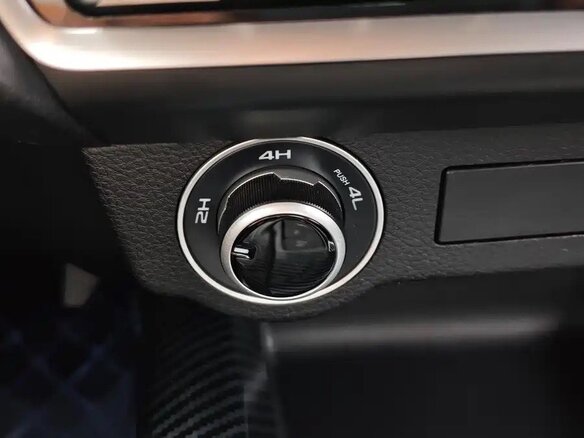 2022 Isuzu D-Max Lingtuo II Рестайлинг, оранжевый, 2470123 рублей - вид 14
