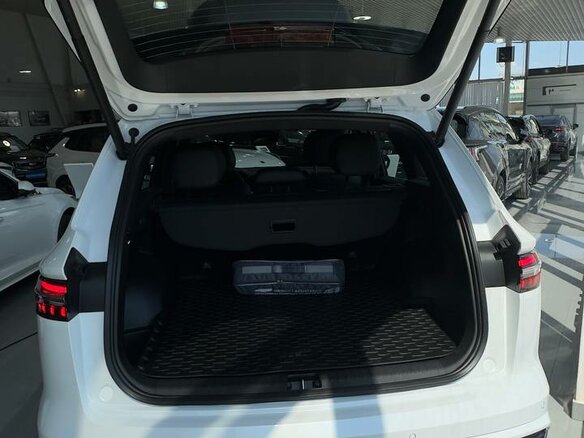 2026 Geely Monjaro I, белый, 4954990 рублей - вид 9