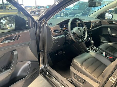 2023 Volkswagen Tharu I, серебристый, 1970003 рублей, вид 5