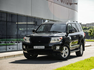 2013 Toyota Land Cruiser 200 Series Рестайлинг 1, чёрный, 3144000 рублей, вид 1