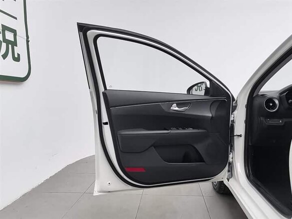 2021 Kia K3 II (China Market), белый, 1520000 рублей - вид 8
