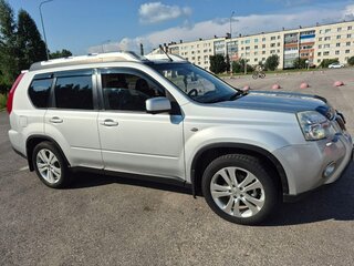 2012 Nissan X-Trail II Рестайлинг, серебристый, 1400000 рублей, вид 2