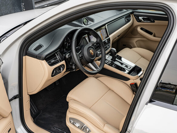 2026 Porsche Macan I Рестайлинг 2, серый, 13200000 рублей - вид 13