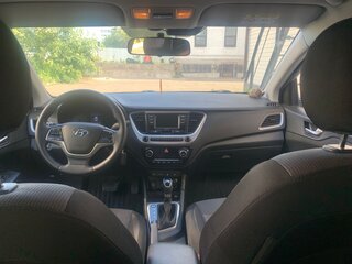 2017 Hyundai Solaris II, серебристый, 1150000 рублей, вид 5