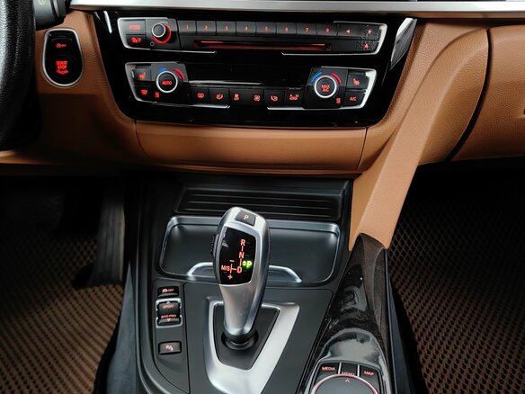 2017 BMW 3 серии 320d xDrive VI (F3x) Рестайлинг, чёрный, 2555000 рублей - вид 11
