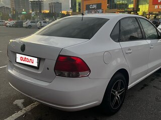 2011 Volkswagen Polo V, белый, 650000 рублей, вид 4