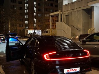 2020 Hyundai Sonata VIII (DN8), белый, 1600000 рублей, вид 4