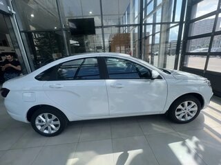 2026 Lada (ВАЗ) Vesta I Рестайлинг (NG), чёрный, 1530000 рублей, вид 2