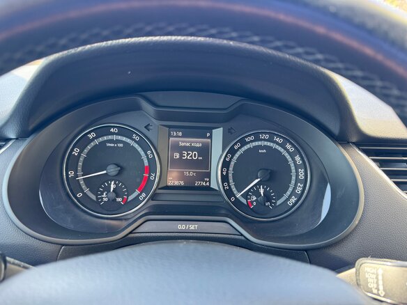 2014 Skoda Octavia Scout III (A7), серый, 1799000 рублей - вид 19