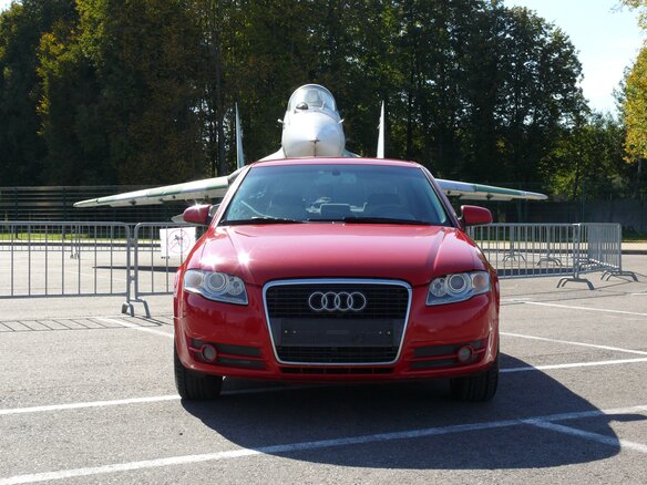 2004 Audi A4 III (B7), красный, 500000 рублей - вид 11