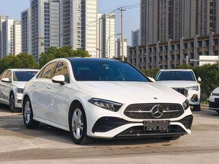 2023 Mercedes-Benz A-Класс 180 IV (W177) Рестайлинг, белый, 2050000 рублей, вид 1