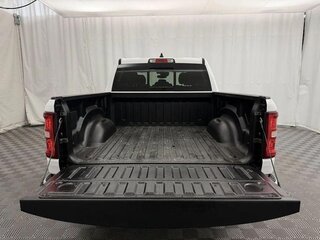 2025 Ram 1500 Crew Cab eTorque V Рестайлинг, белый, 5505000 рублей, вид 5