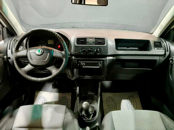 2011 Skoda Fabia II Рестайлинг, белый - вид 8