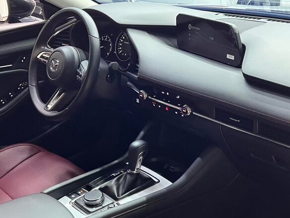 2023 Mazda 3 Axela IV (BP), серый, 1320000 рублей - вид 17