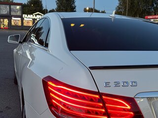 2013 Mercedes-Benz E-Класс 200 IV (W212, S212, C207) Рестайлинг, белый, 1800000 рублей, вид 4
