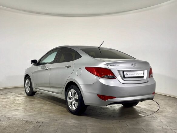 2016 Hyundai Solaris I Рестайлинг, серебристый, 1100000 рублей - вид 6